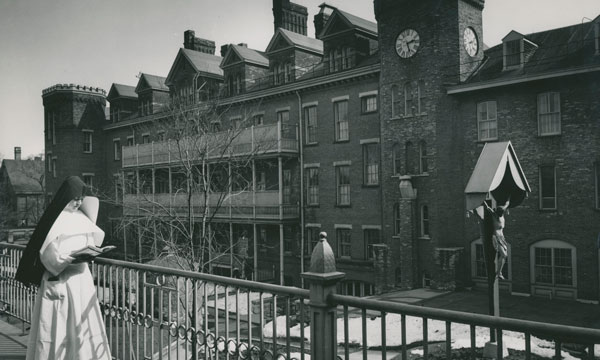 Photo of former Milwaukee motherhouse