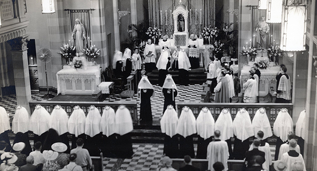 The mass of first profession in St. Louis in 1941. 